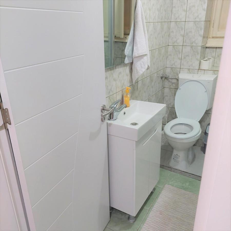 City Lux Square Apartments Скопье Экстерьер фото