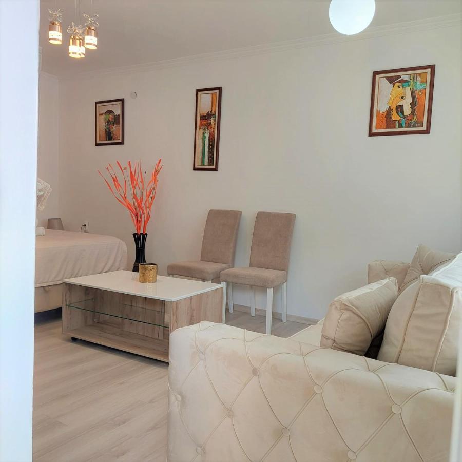 City Lux Square Apartments Скопье Экстерьер фото